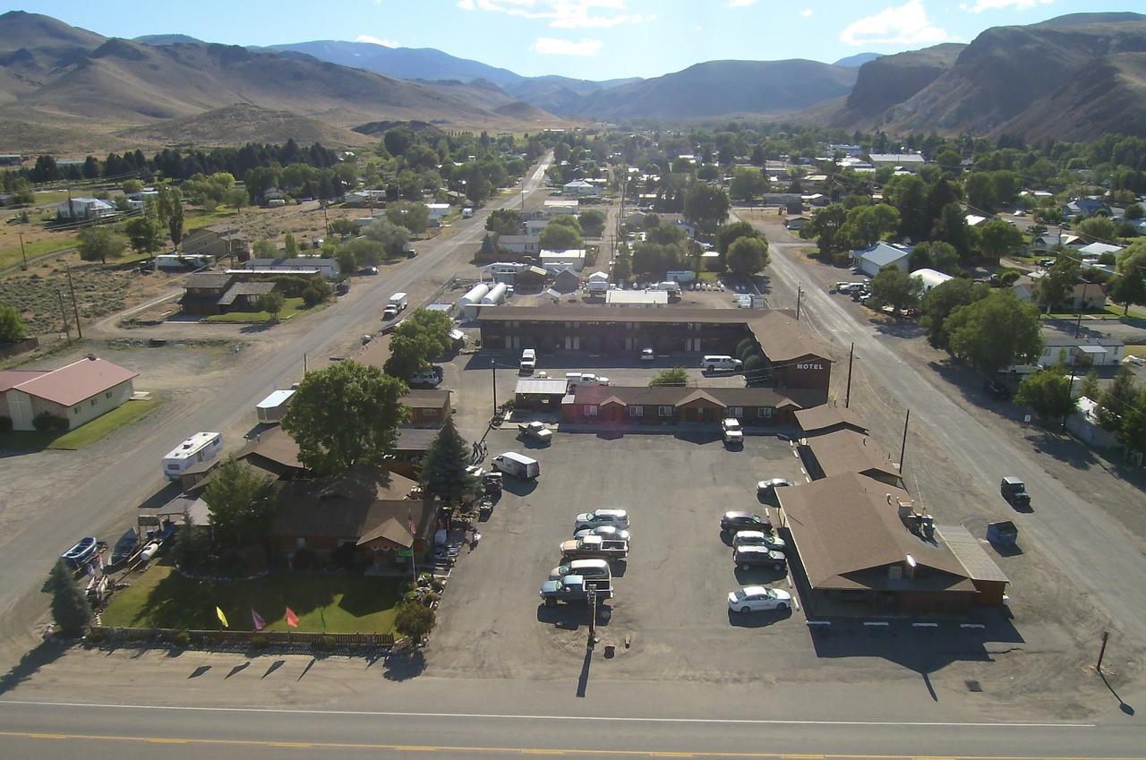 The Village Inn Motel & Restaurant Challis Екстериор снимка